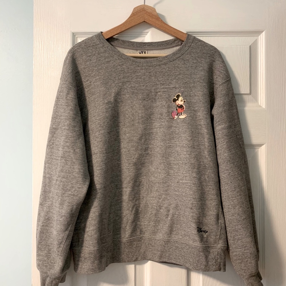 uniqlo Mickey Mouse sweatshirts